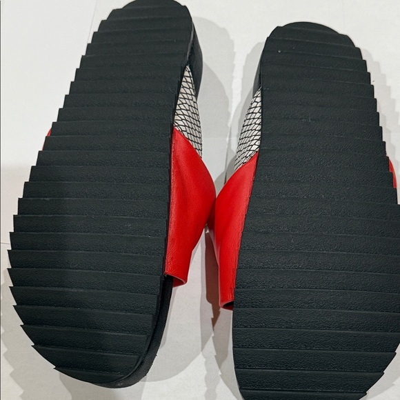 Daniella Lehavi Red and Black Platform Sandals Size 37 (7) - Picture 4 of 8